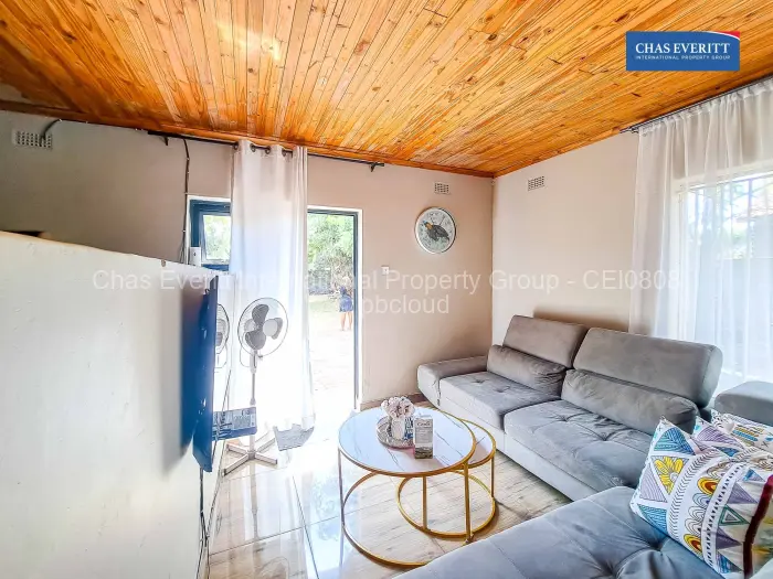 8 Bedroom House for Sale in Waterfalls, Harare