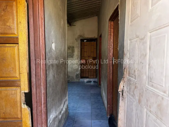3 Bedroom House for Sale in Cowdray Park, Bulawayo