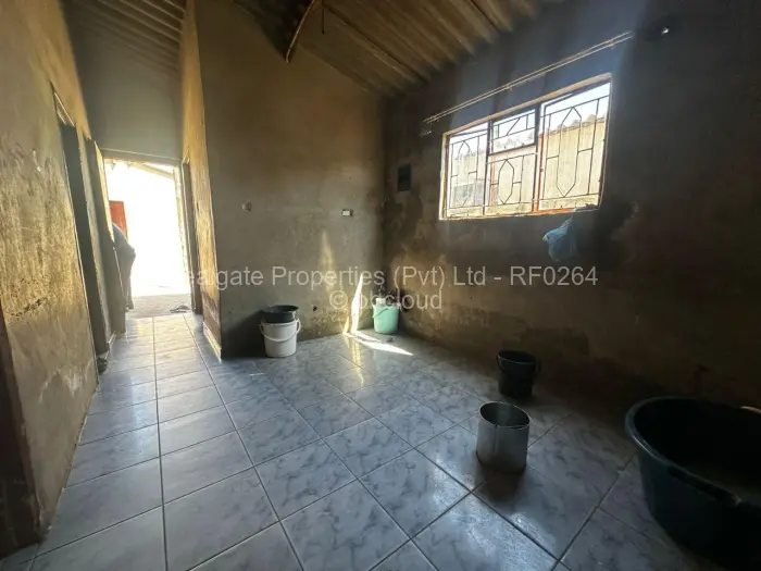 3 Bedroom House for Sale in Cowdray Park, Bulawayo