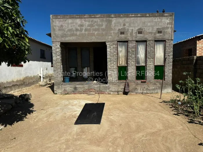 3 Bedroom House for Sale in Cowdray Park, Bulawayo