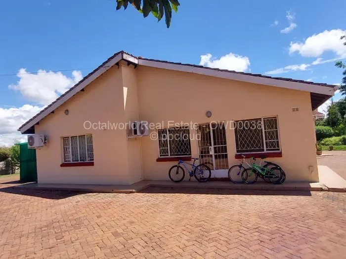 4 Bedroom House to Rent in Northwood, Harare