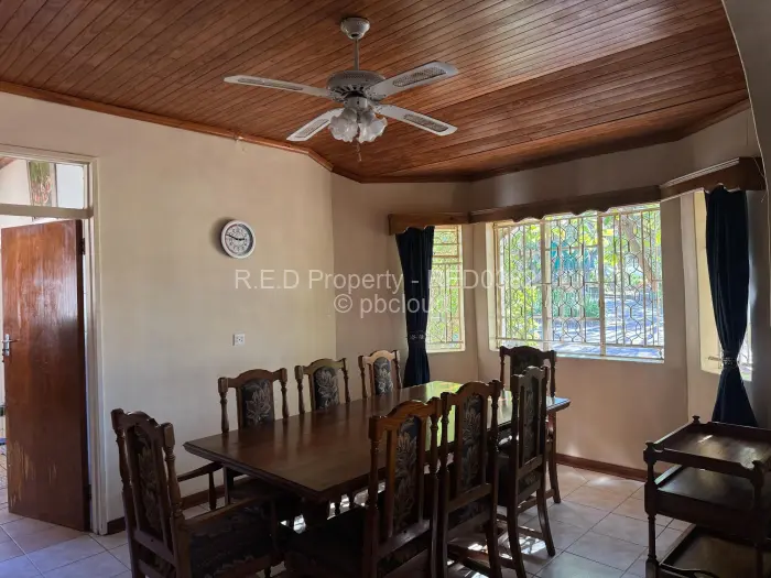 4 Bedroom House for Sale in Burnside, Bulawayo