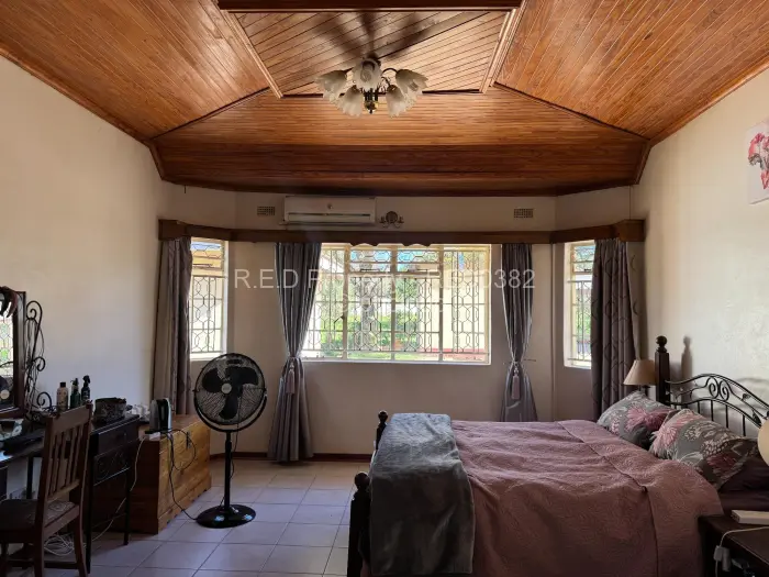 4 Bedroom House for Sale in Burnside, Bulawayo