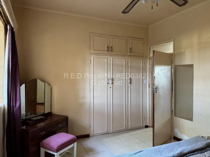 4 Bedroom House for Sale in Burnside, Bulawayo