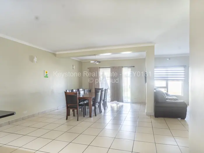 Townhouse/Cluster for Sale in Avondale West, Harare