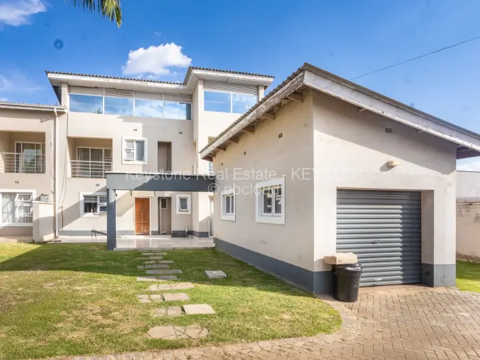 Townhouse/Cluster for Sale in Avondale West, Harare