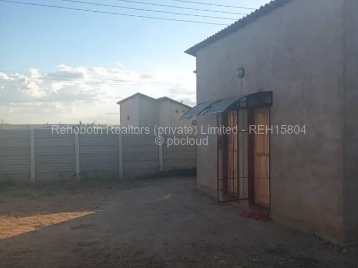 2 Bedroom House for Sale in Budiriro, Harare