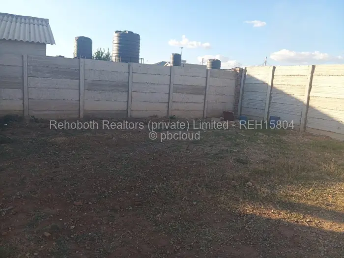 2 Bedroom House for Sale in Budiriro, Harare