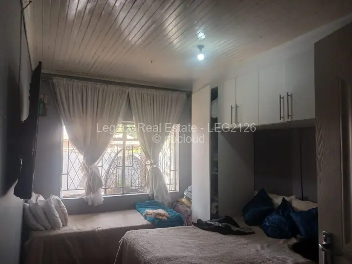 3 Bedroom House to Rent in Zimre Park
