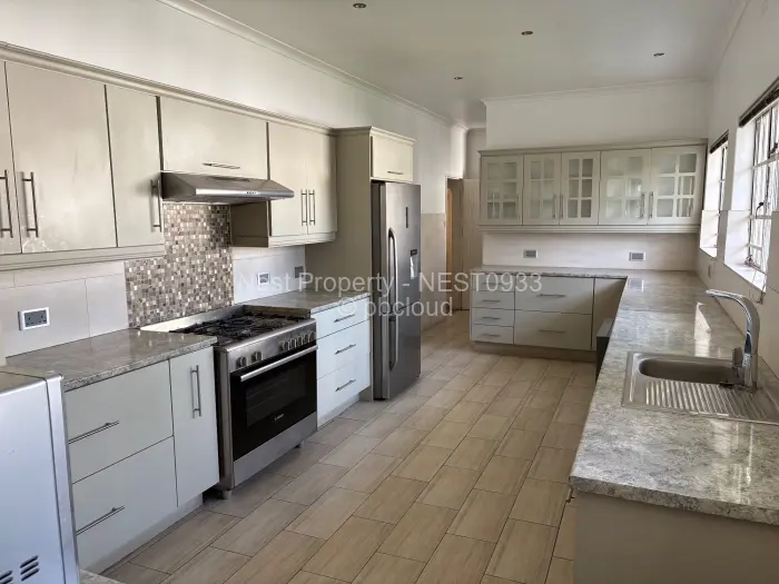 5 Bedroom House to Rent in Gunhill, Harare