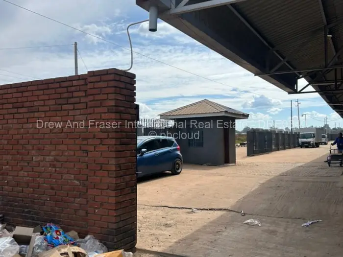 Warehouse/Industrial to Rent in Waterfalls, Harare