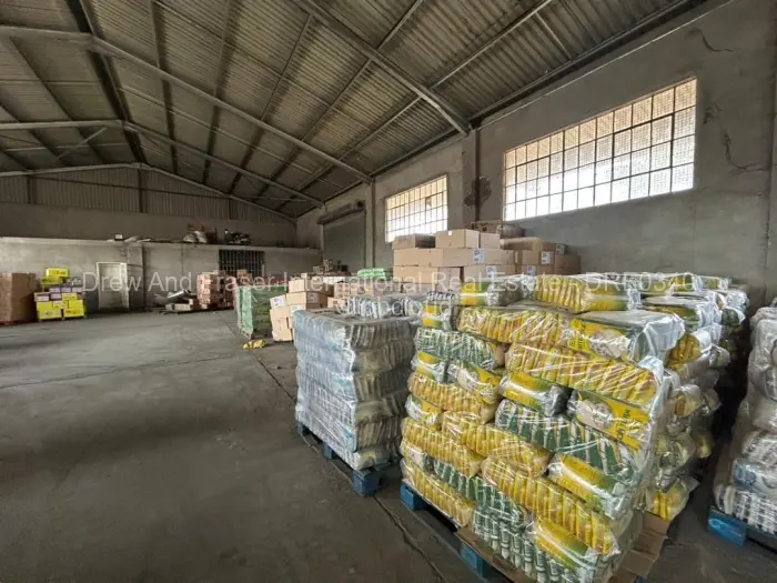 Warehouse/Industrial to Rent in Waterfalls, Harare