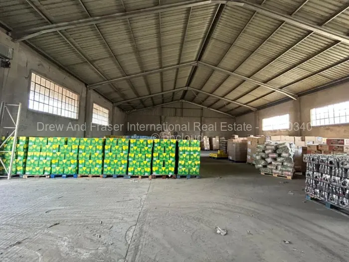 Warehouse/Industrial to Rent in Waterfalls, Harare