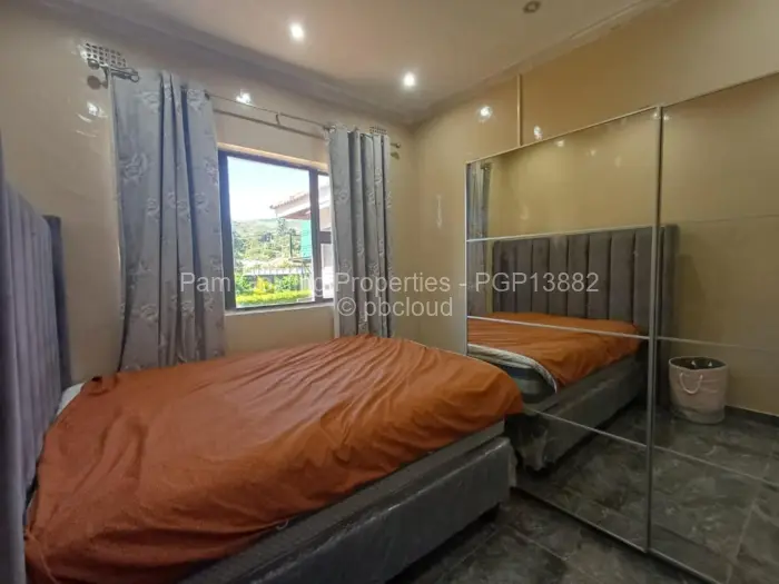 4 Bedroom House for Sale in Penhalonga, Penhalonga