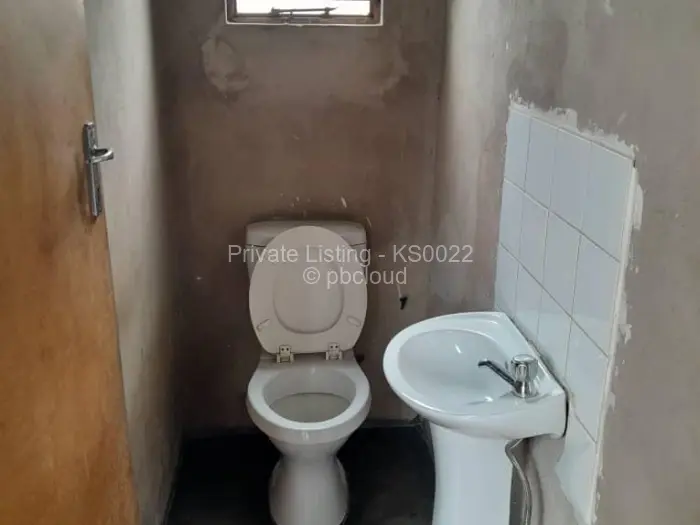 2 Bedroom House to Rent in Budiriro, Harare