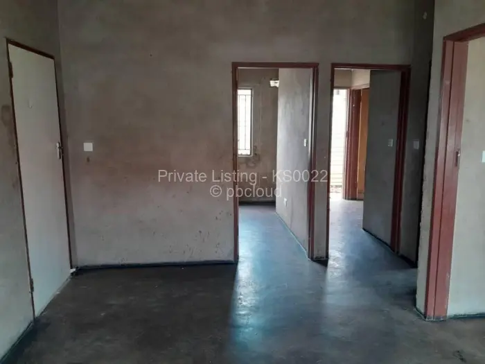 2 Bedroom House to Rent in Budiriro, Harare