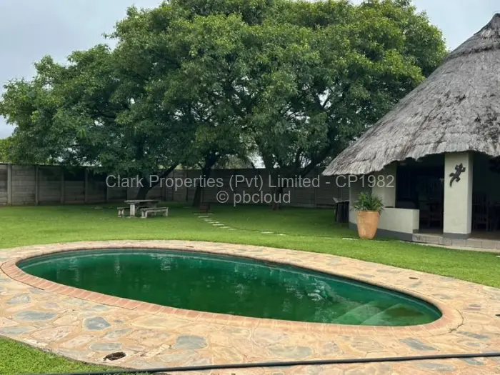 4 Bedroom House for Sale in Burnside, Bulawayo