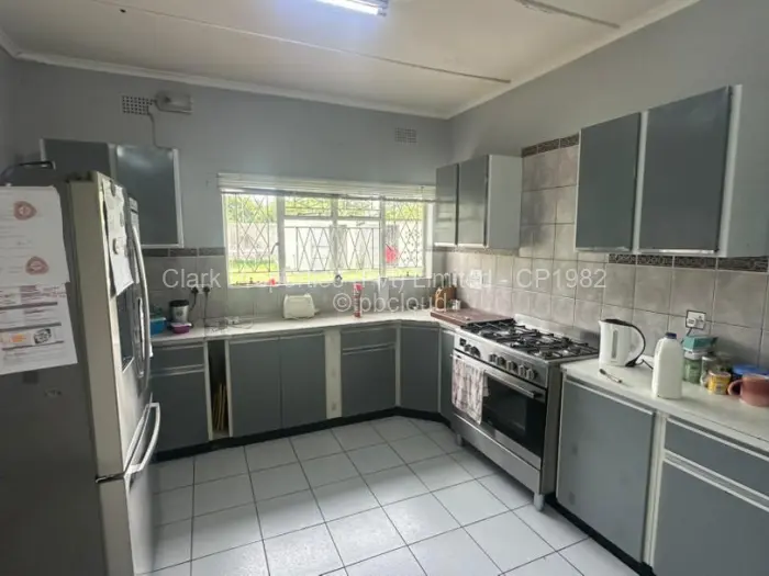 4 Bedroom House for Sale in Burnside, Bulawayo