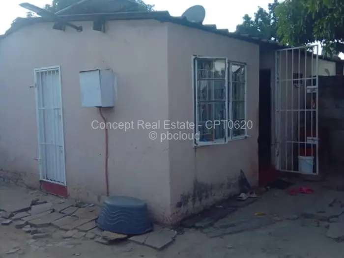 2 Bedroom House for Sale in Mufakose, Harare