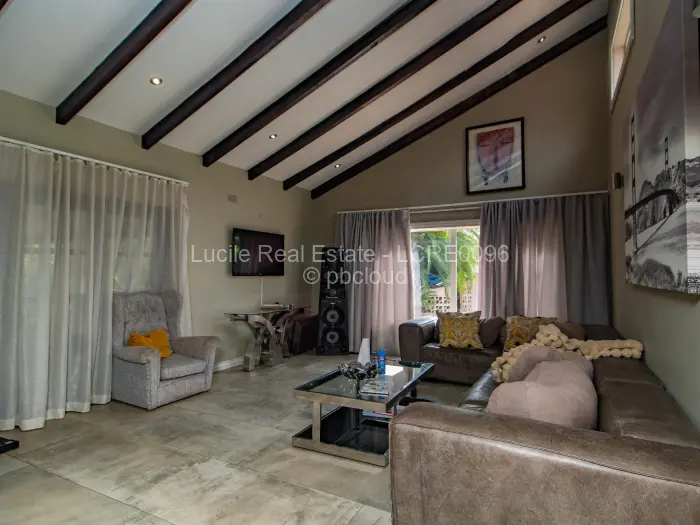 Townhouse/Cluster to Rent in Kambanji, Harare
