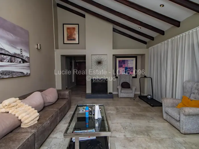 Townhouse/Cluster to Rent in Kambanji, Harare
