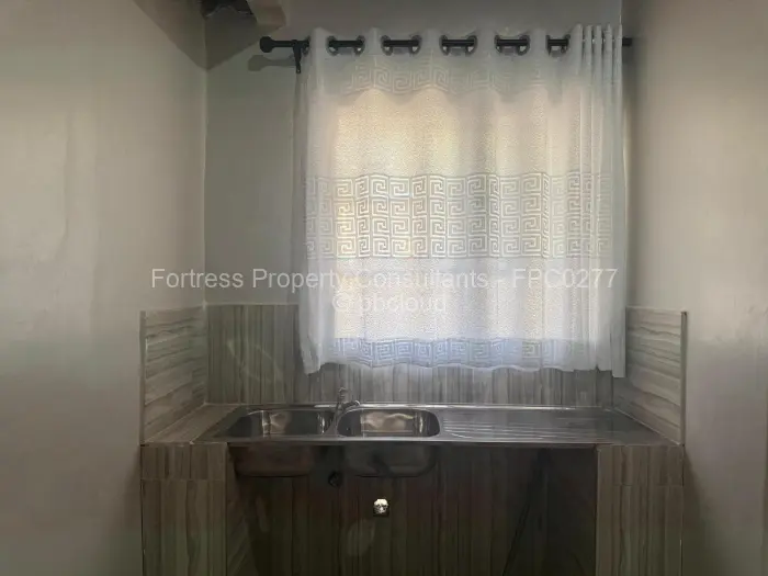 3 Bedroom House to Rent in Mabvuku, Harare