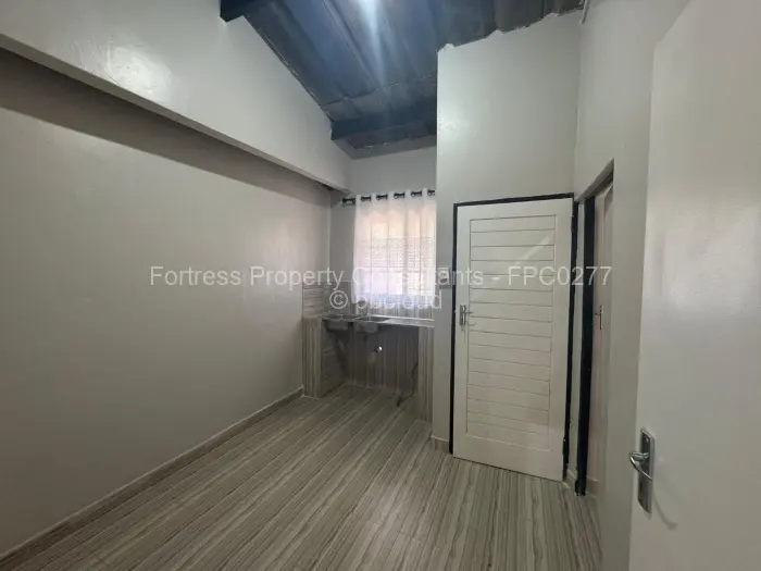 3 Bedroom House to Rent in Mabvuku, Harare