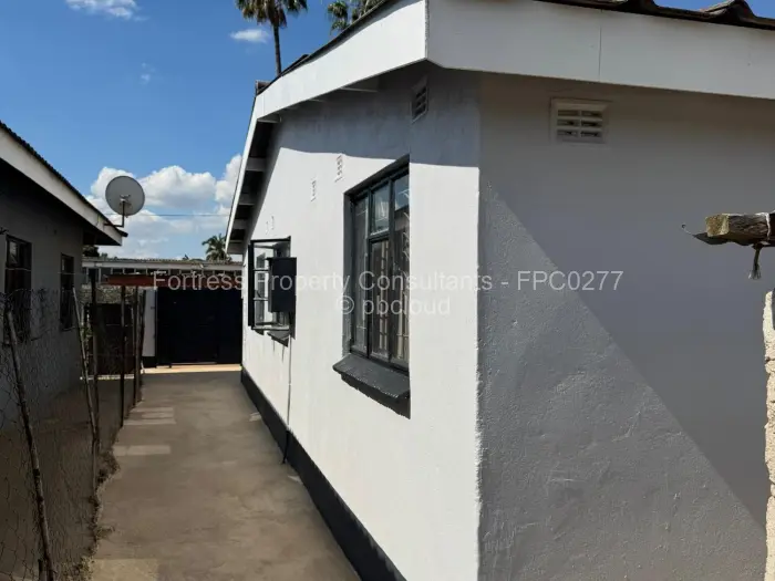 3 Bedroom House to Rent in Mabvuku, Harare