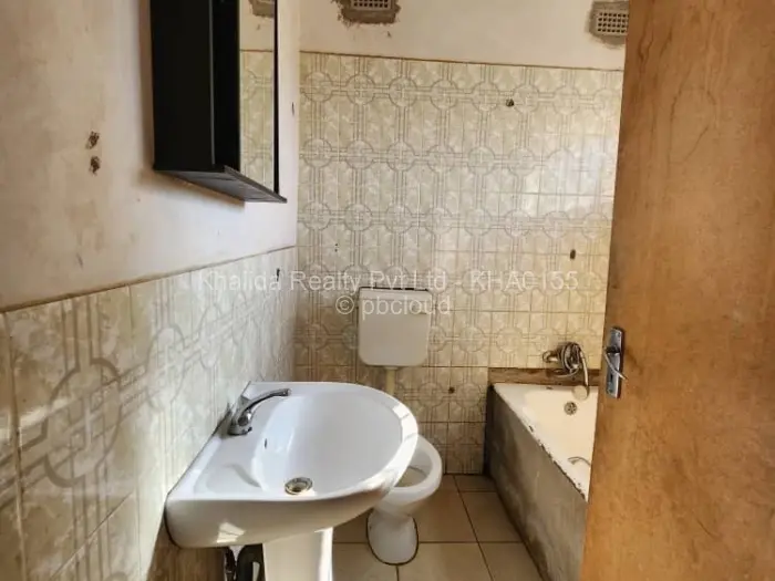 3 Bedroom House for Sale in Damofalls, Damofalls