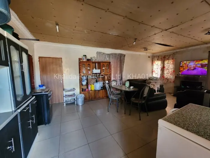 3 Bedroom House for Sale in Damofalls, Damofalls