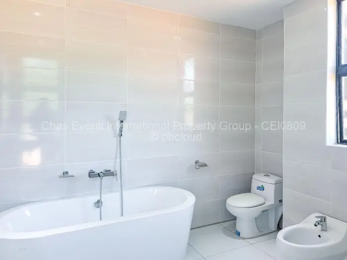 Townhouse/Cluster to Rent in Glen Lorne, Harare