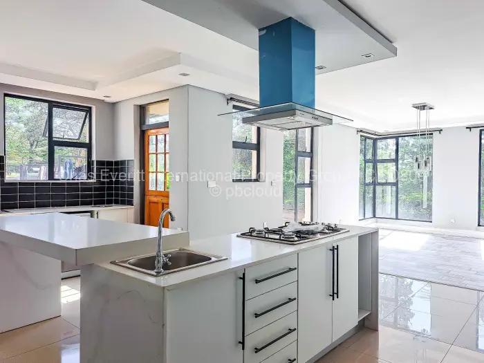 Townhouse/Cluster to Rent in Glen Lorne, Harare