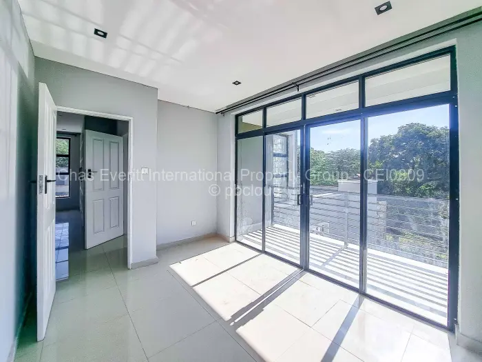 Townhouse/Cluster to Rent in Glen Lorne, Harare