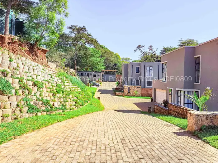 Townhouse/Cluster to Rent in Glen Lorne, Harare