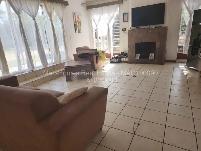 5 Bedroom House for Sale in Highlands, Harare