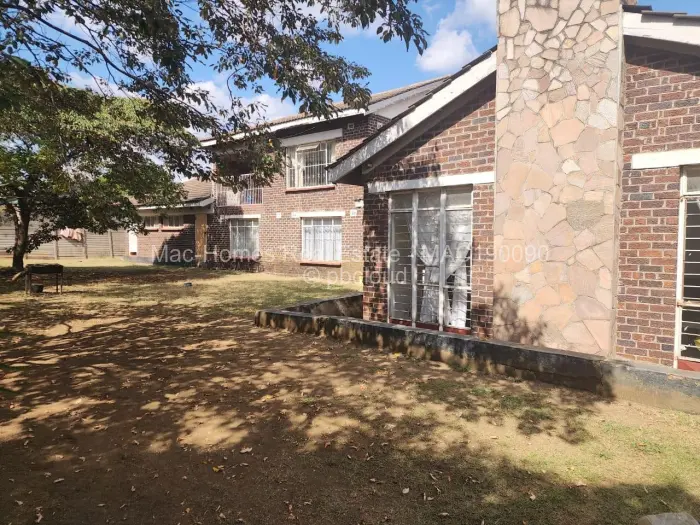 5 Bedroom House for Sale in Highlands, Harare