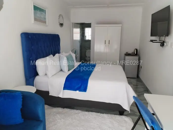 10 Bedroom House to Rent in Matsheumhlope, Bulawayo