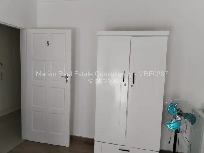10 Bedroom House to Rent in Matsheumhlope, Bulawayo