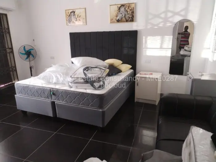 10 Bedroom House to Rent in Matsheumhlope, Bulawayo