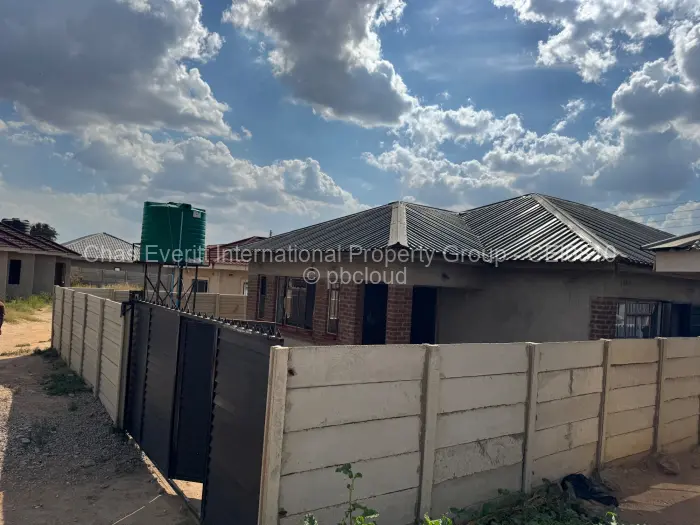 4 Bedroom House for Sale in Southview Park, Harare