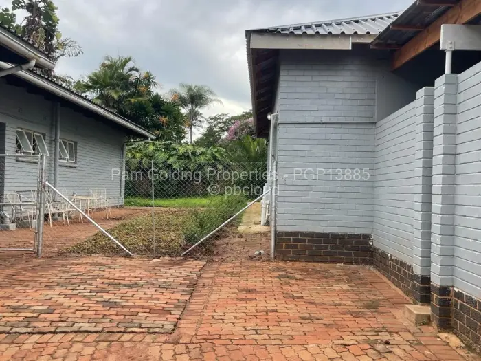 2 Bedroom Cottage/Garden Flat to Rent in Greystone Park, Harare