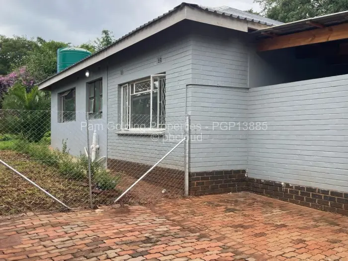 2 Bedroom Cottage/Garden Flat to Rent in Greystone Park, Harare