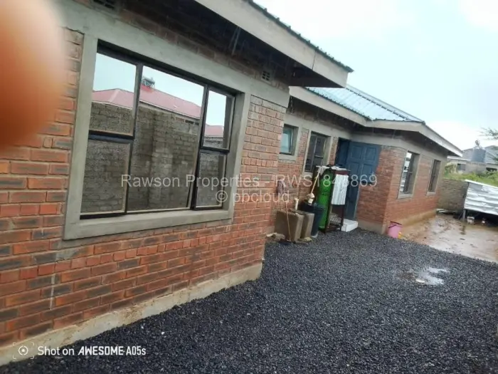 5 Bedroom House for Sale in Adelaide Pk Gweru, Gweru