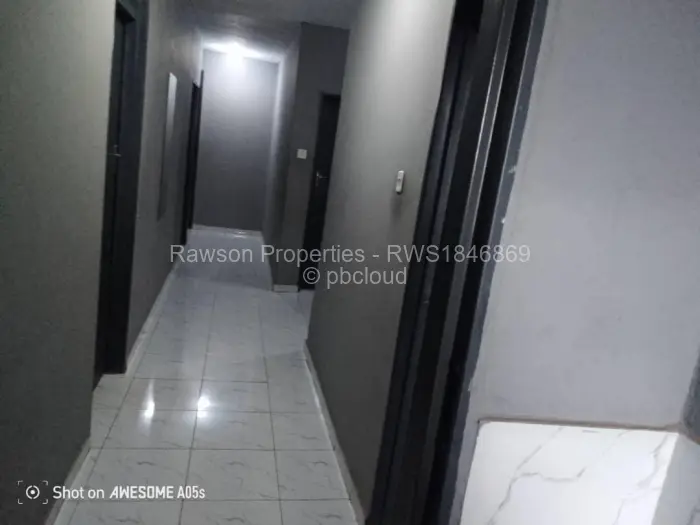 5 Bedroom House for Sale in Adelaide Pk Gweru, Gweru