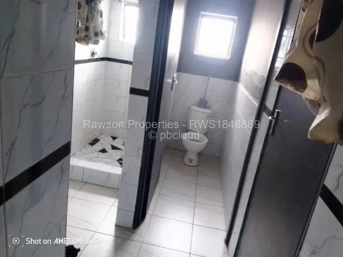 5 Bedroom House for Sale in Adelaide Pk Gweru, Gweru