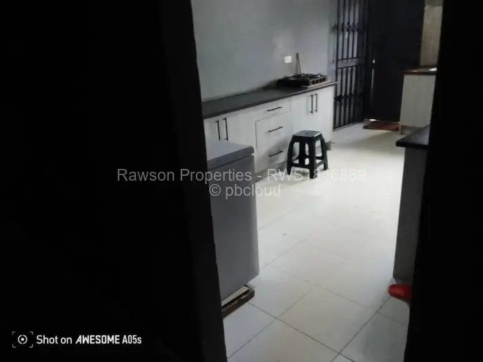 5 Bedroom House for Sale in Adelaide Pk Gweru, Gweru