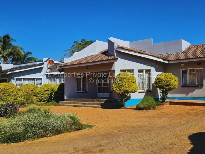 Townhouse/Cluster for Sale in Marlborough, Harare