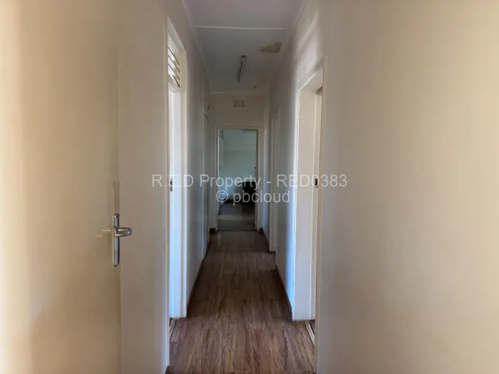 4 Bedroom House for Sale in Ilanda, Bulawayo