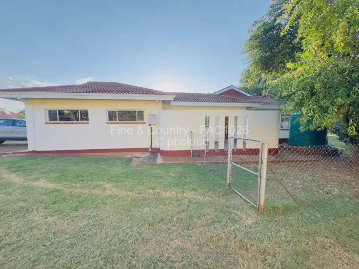 Townhouse/Cluster to Rent in Philadelphia, Harare
