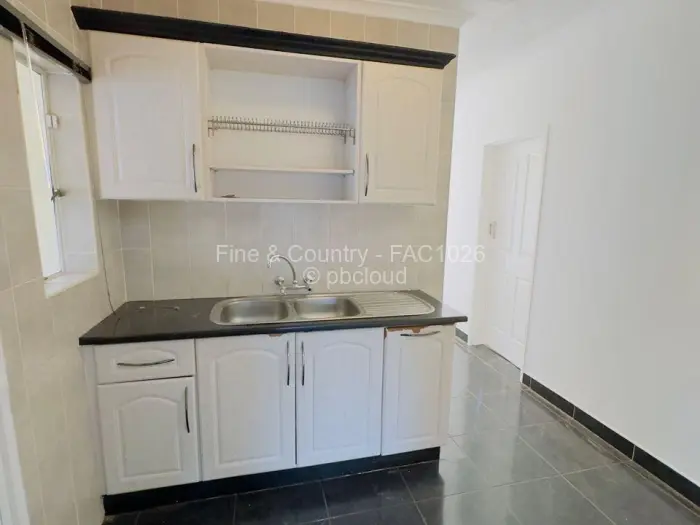 Townhouse/Cluster to Rent in Philadelphia, Harare